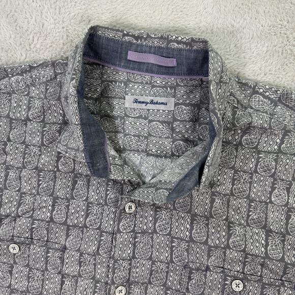 Tommy Bahama Men's XL Pineapple Shirt Gray Hawaiian Tropical Button Up S/S EUC - Picture 1 of 7